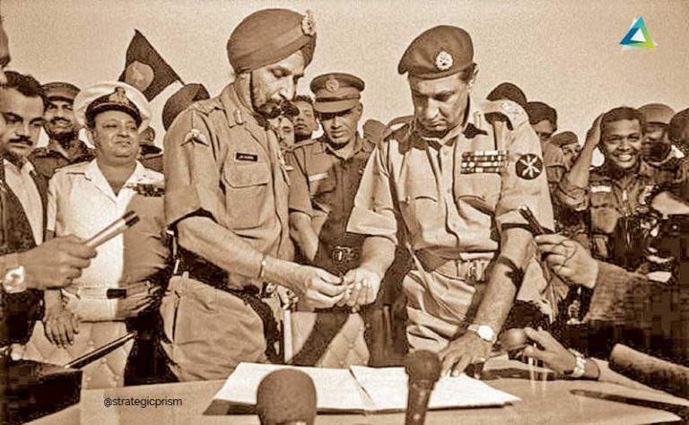 Pakistan's Army surrendering to Indian Army in 1971